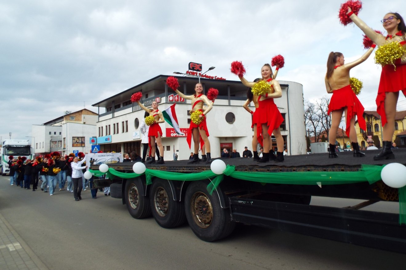 &bullet;  Fotó: Kémenes Árpád