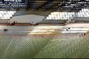 Korszerű sportpadlót kap a gyergyószentmiklósi sportcsarnok