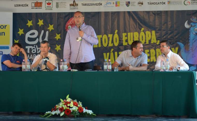 Vitaindító gondolatok az EU-táborban
