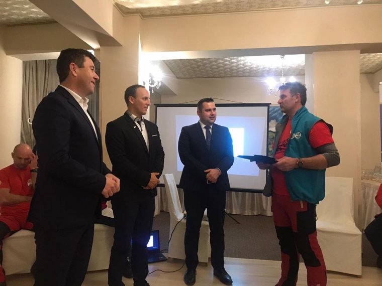 Simon László barlangimentő kapta az Önzetlenség Díjat