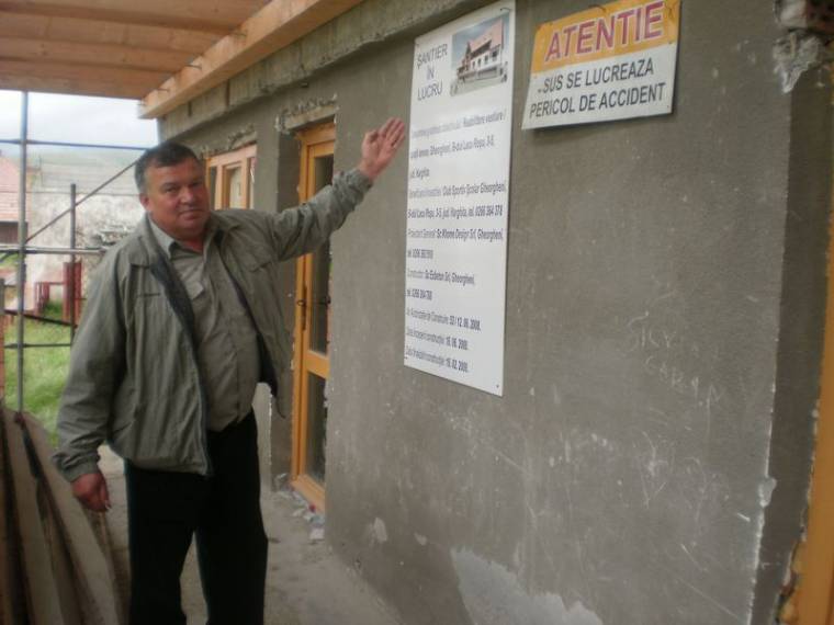 Ismét leállt a munka a sportiskolánál