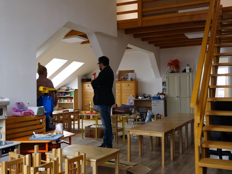 Hat év után költözhet vissza saját otthonába a Csodavilág Napközi