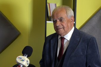 Hűség és hűtlenség száz éve: új könyvvel jelentkezett Dézsi Zoltán