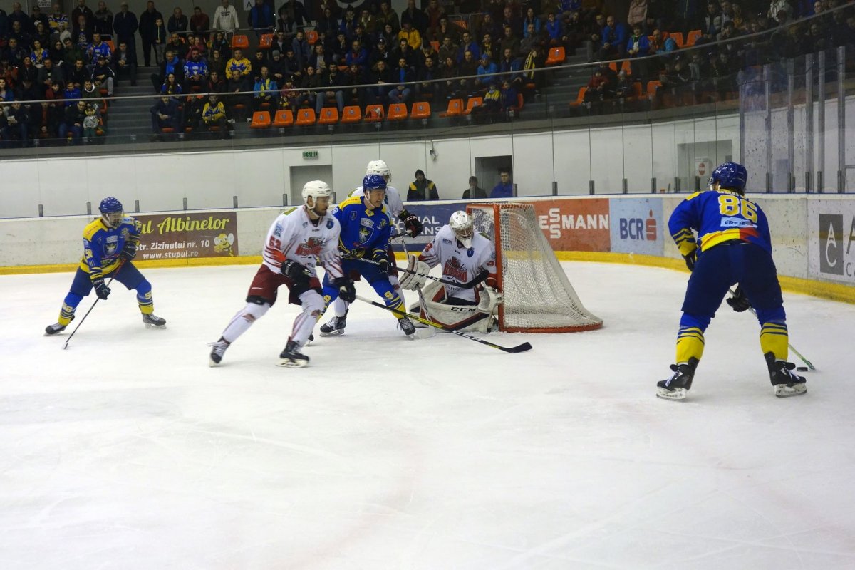 &bullet;  Fotó: Alexandra Sâmpetru