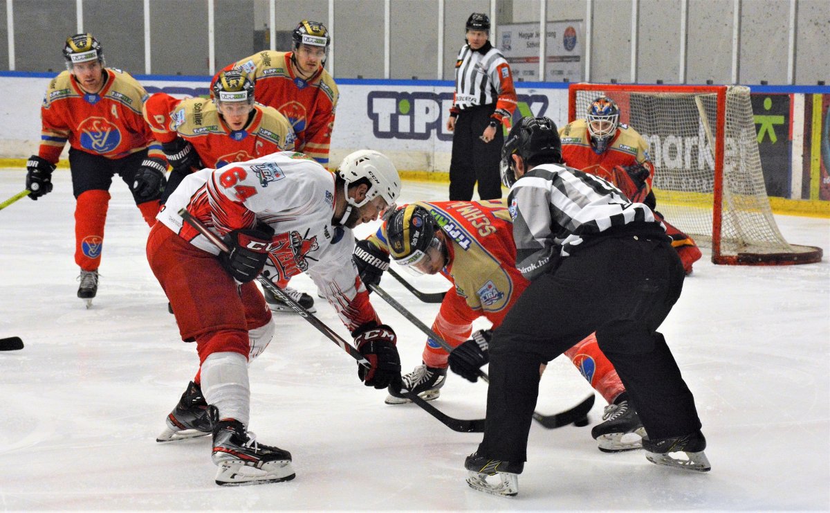 •  Fotó: Schiller-Vasas