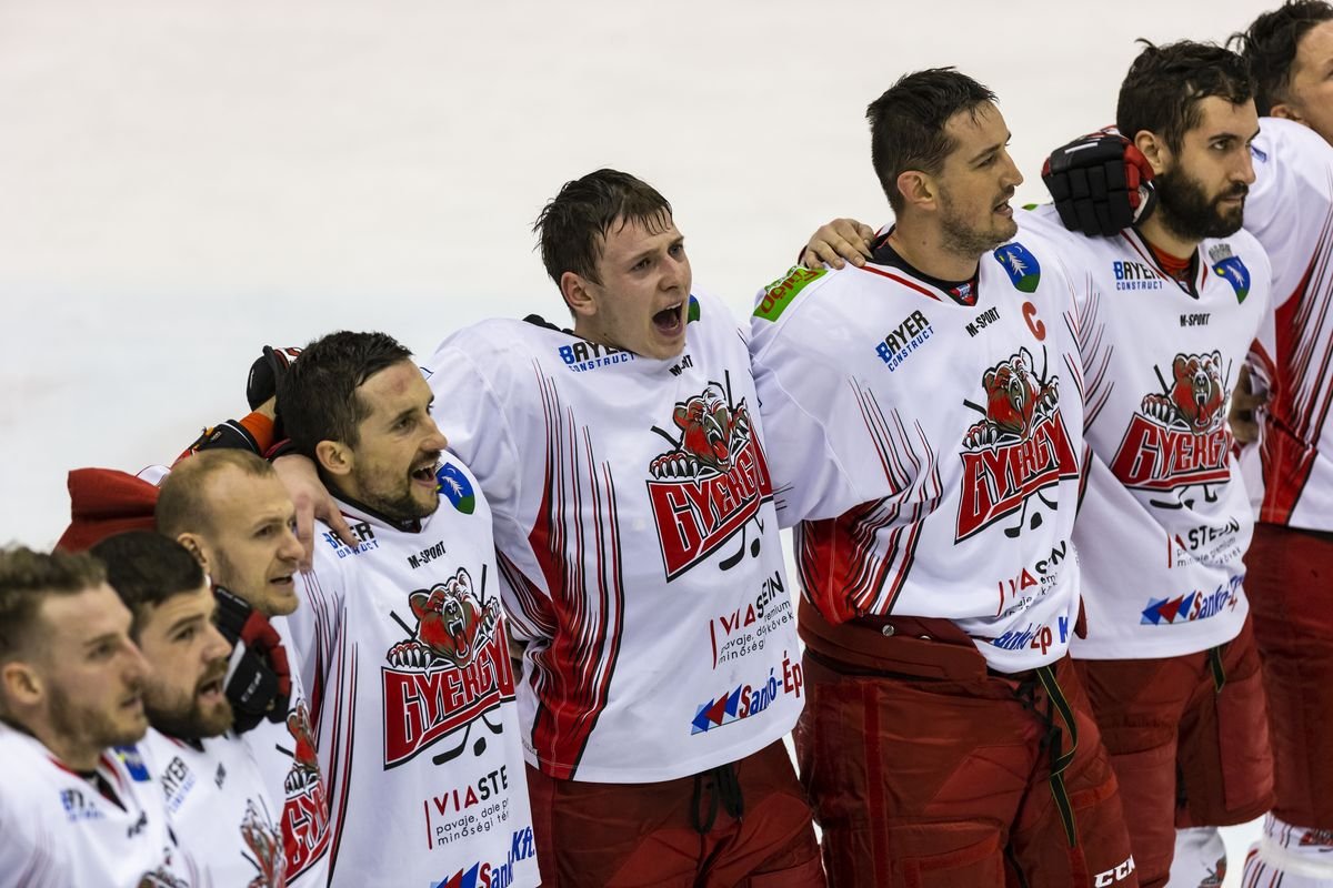 &bullet;  Fotó: Szabó Attila