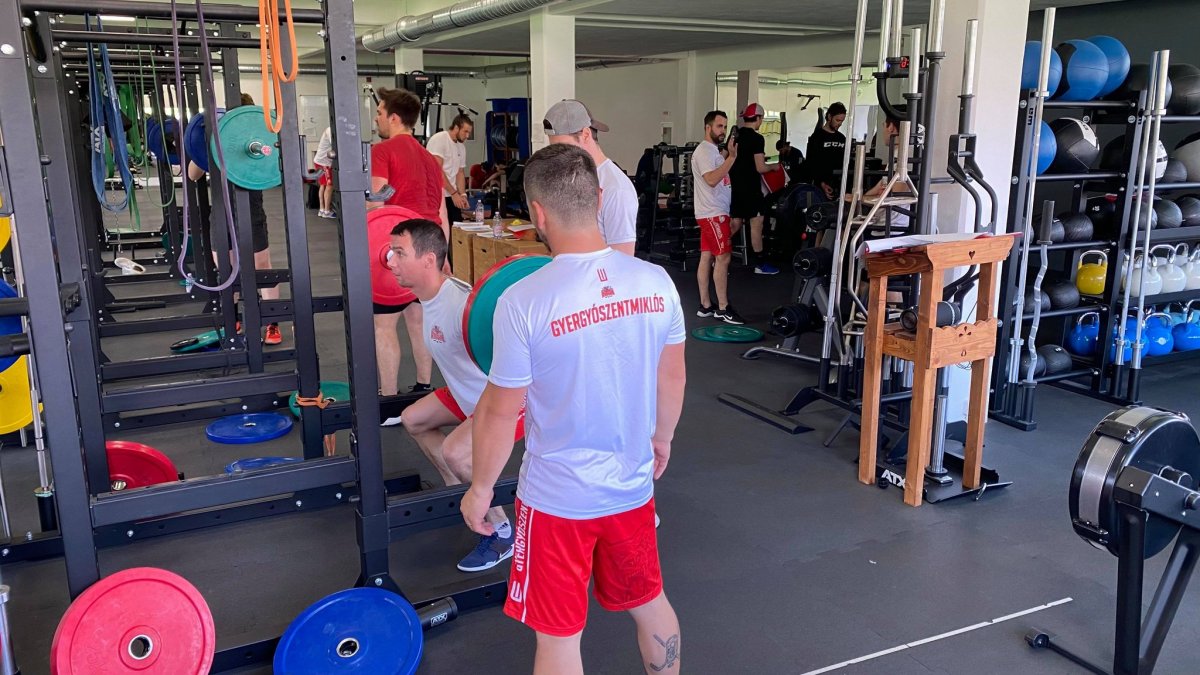 Edzésen a Gyergyói Hoki Klub jégkorongozói &bullet;  Fotó: GYHK