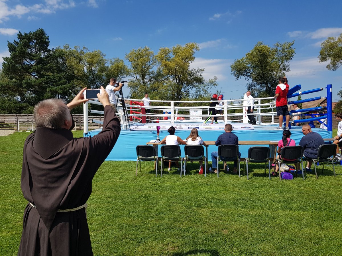 Az EGÖSK számos sportolója Böjte Csaba atya otthonainak lakója. Az ökölvívás számukra is nagy lehetőség &bullet;  Fotó: Gergely Imre