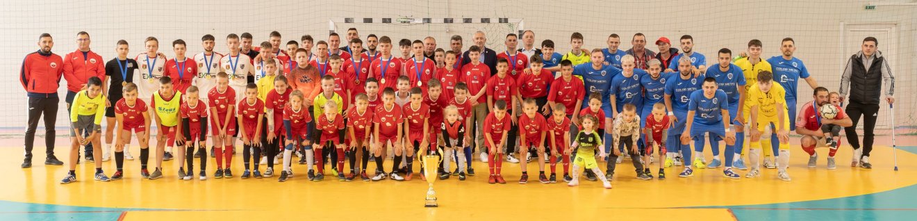 •  Fotó: Bakos Szabolcs, Kereszthegy