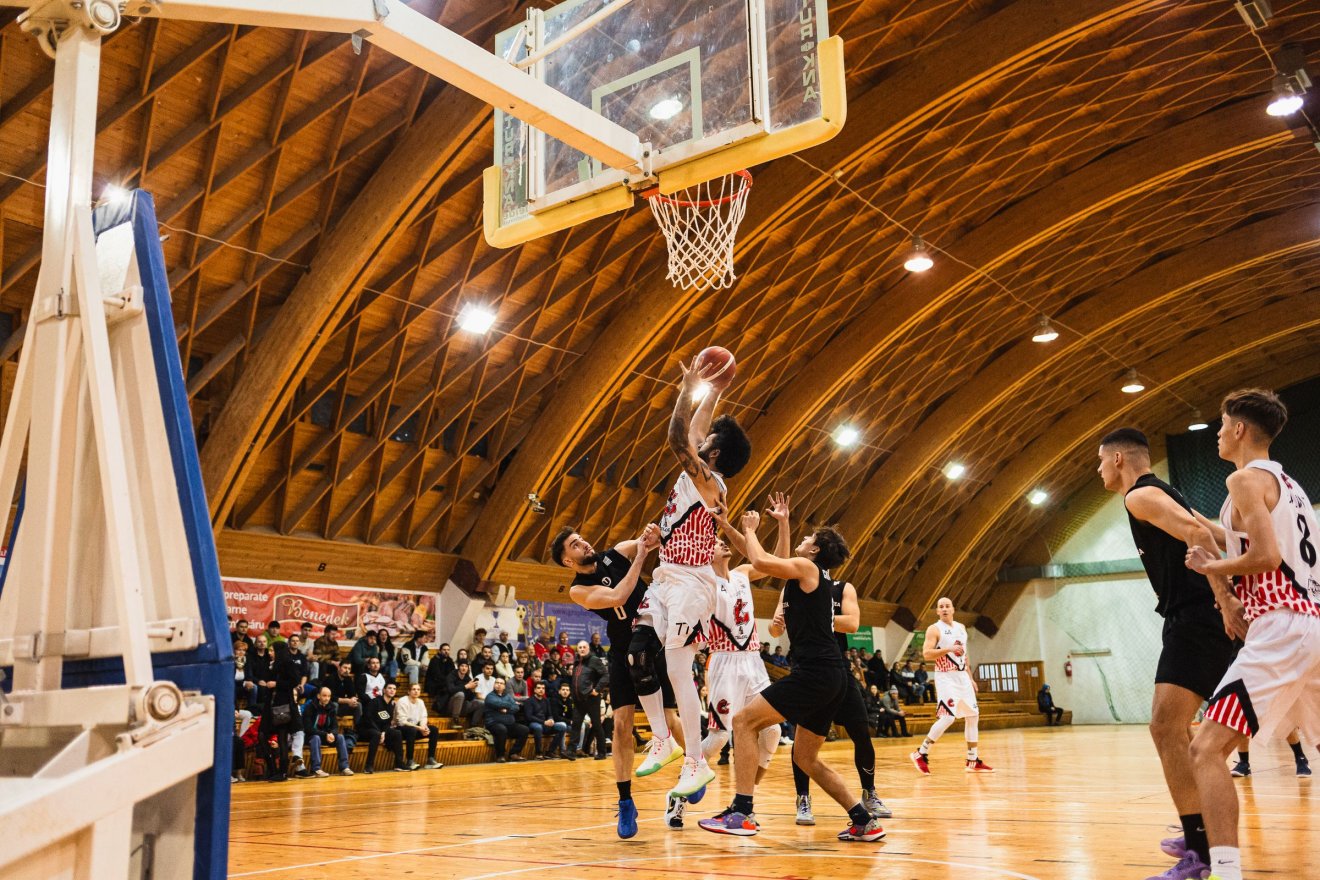 &bullet;  Fotó: Leopold Tamás