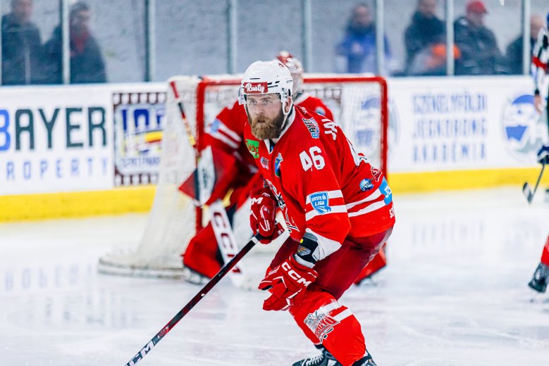 Újra piros-fehérben a tapasztalt finn hátvéd