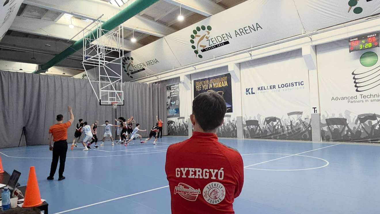 &bullet;  Fotó: ISK-VSK Antares