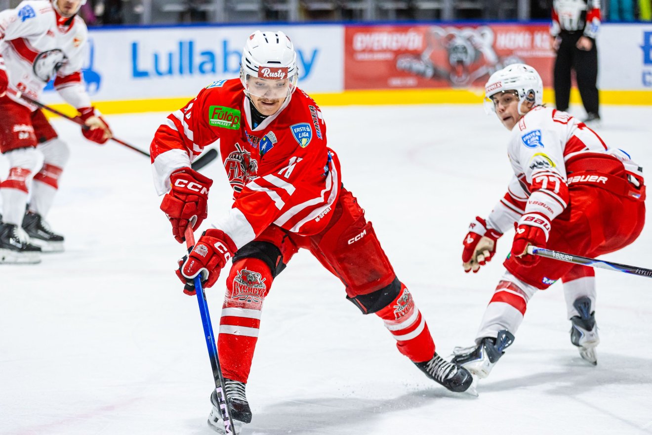 &bullet;  Fotó: Szász Adorján, GYHK