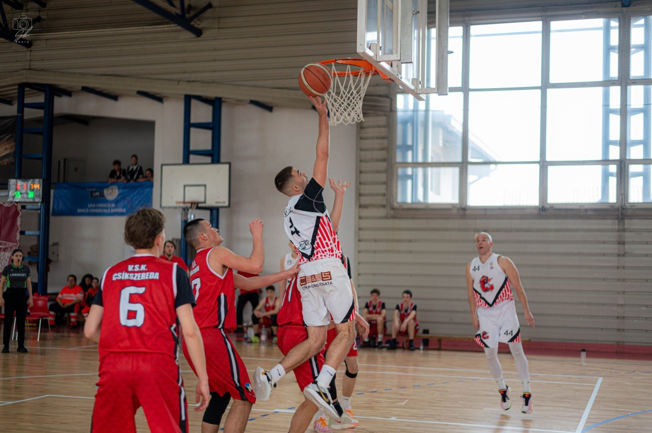 &bullet;  Fotó: Leopold Tamás