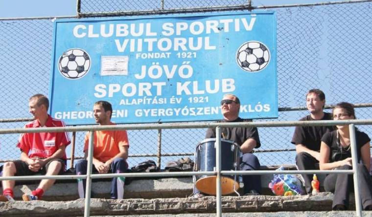Ünnepel a gyergyószentmiklósi foci