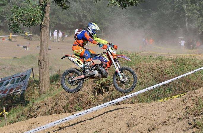 Nyeregben a Ditriders motorosai