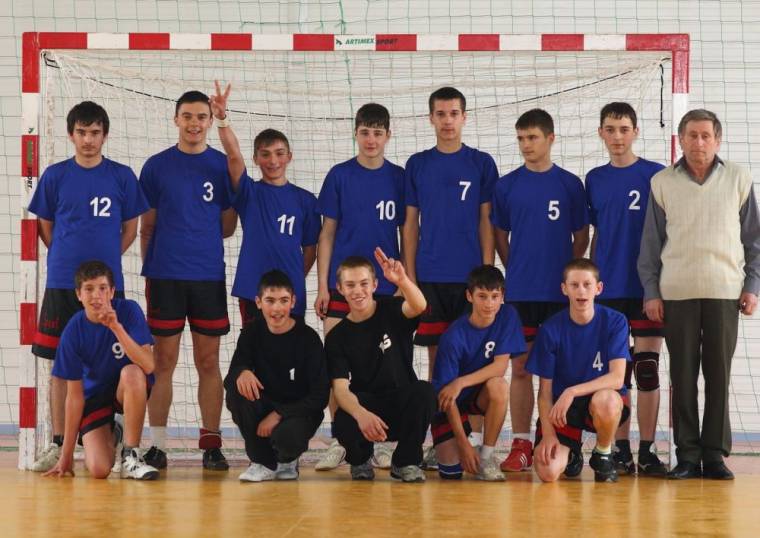 Falusi iskolák kézilabdája: ez nem a sportról szólt...