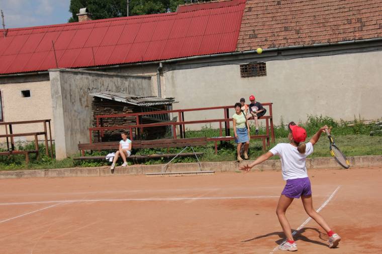 A tenisz alakított ki barátságokat