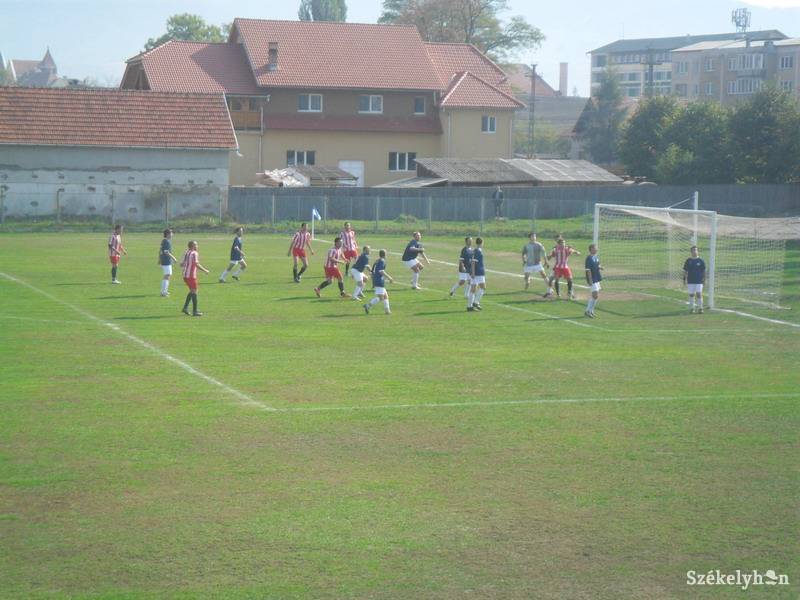 •  Fotó: Kertész László