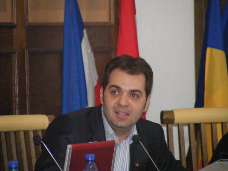 Üldözési mániában szenved a sepsiszentgyörgyi polgármester?