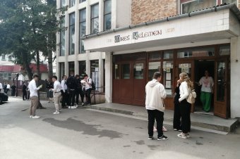 Nem voltak könnyűek a sajátosan a magyar diákok számára összeállított román érettségi tételek
