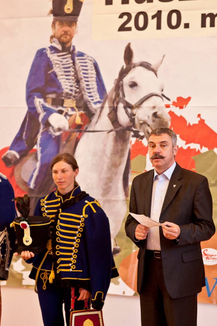 Háromszéki huszárokat toboroznak