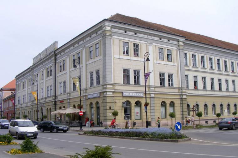 Zajlik a szavazás a városközpont lezárásáról