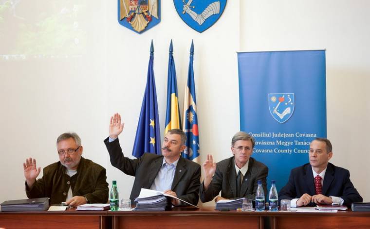Fontos döntések a Kovászna megyei tanács ülésén