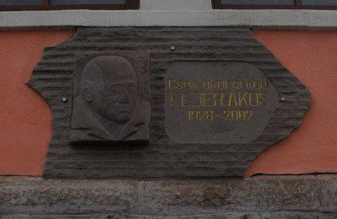 Fejér Ákosra emlékezik Mikóújfalu