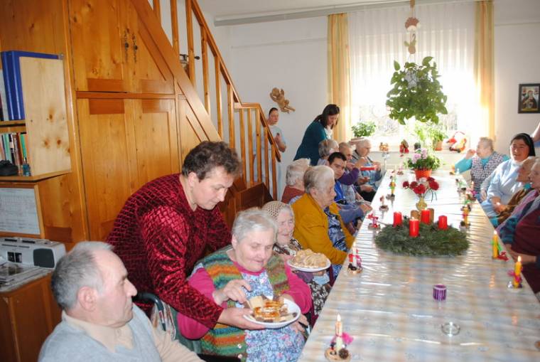 Ikafalvi fiatalok a közösség szolgálatában