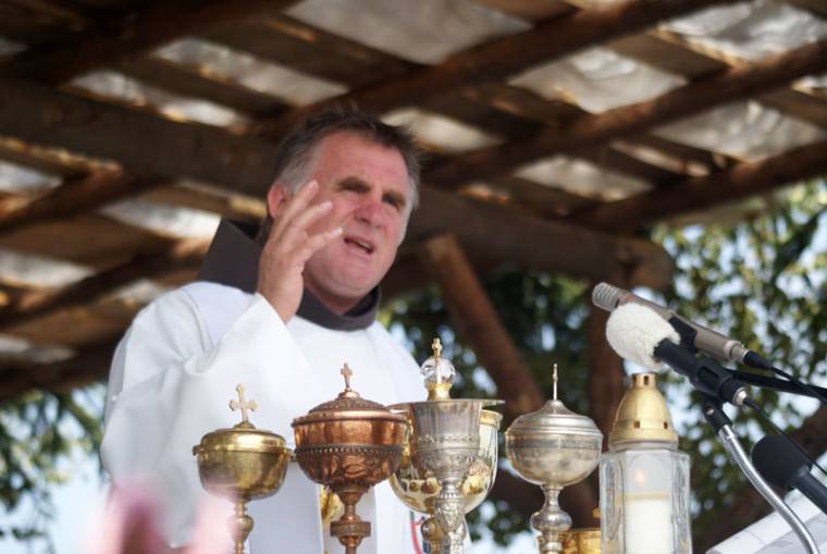 Böjte Csaba atya a perkői búcsún