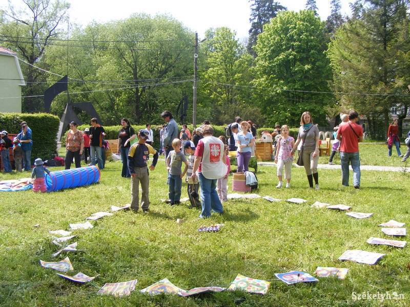 &bullet;  Fotó: Both Ildikó