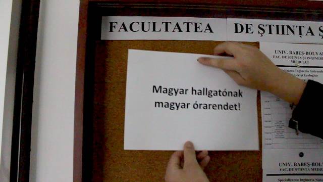 Magyar feliratok a Babeş–Bolyai Tudományegyetem sepsiszentgyörgyi tanszékén