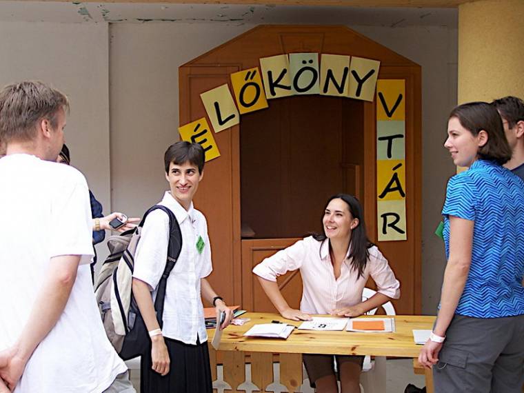 Élő könyvtárral hívják fel a figyelmet a sokszínűségre
