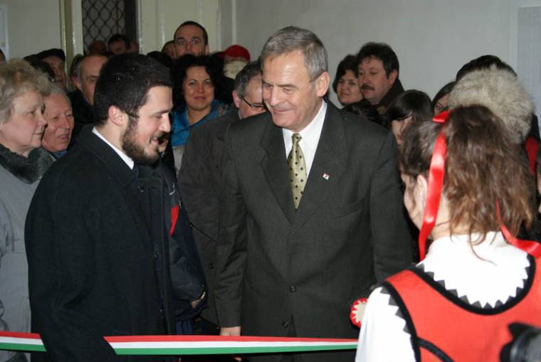 Tőkés: összefogásra van szükség