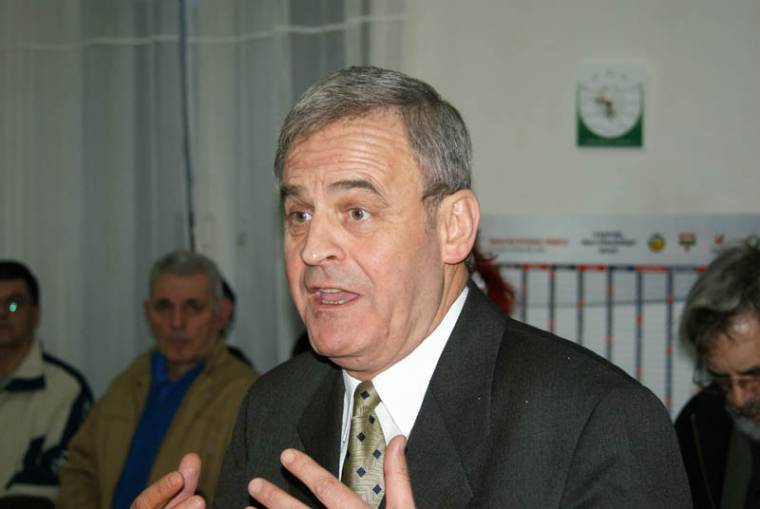 Tőkés nem vállal funkciót az EMNP-ben