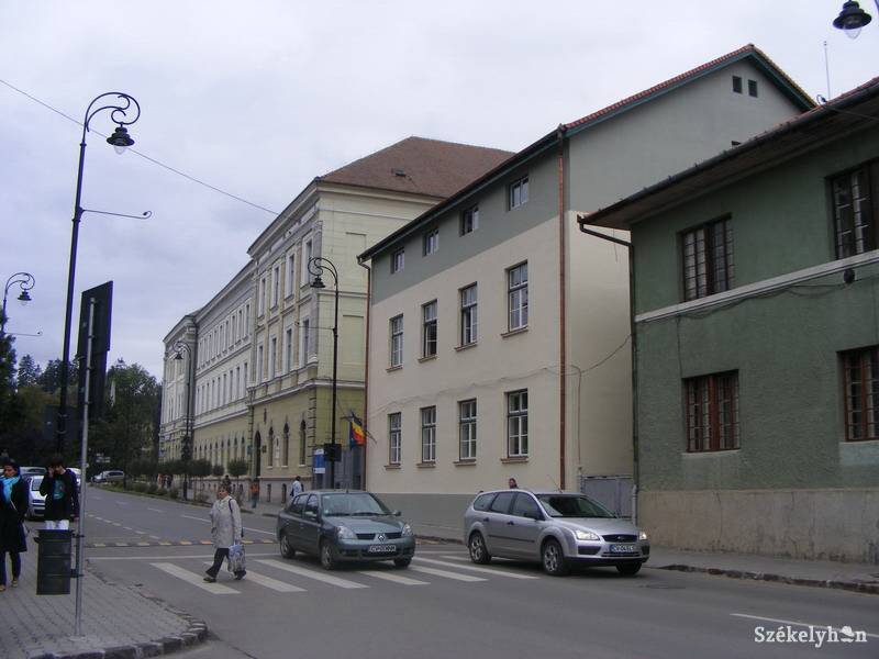 •  Fotó: Both Ildikó
