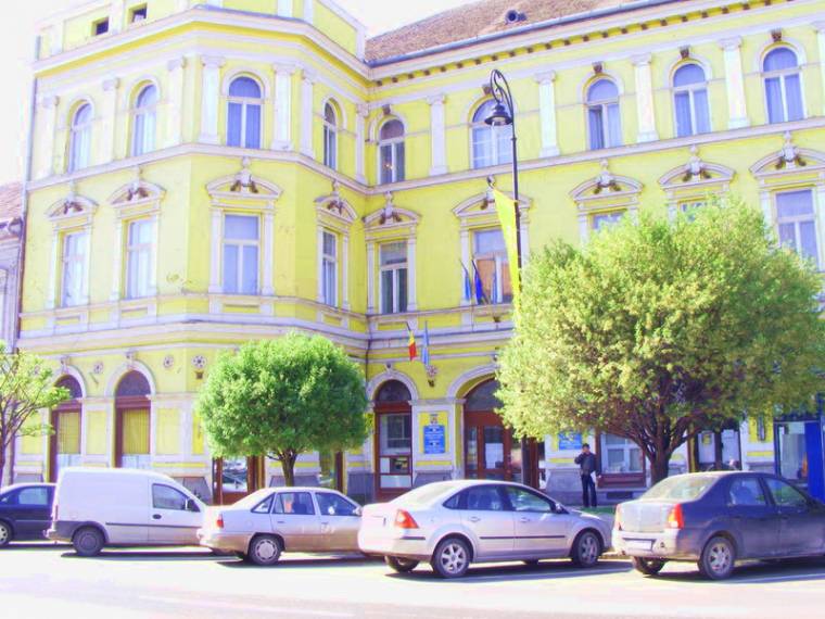 Nincs etnikai diszkrimináció a városházán