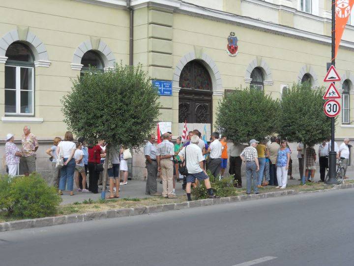 Gyergyószéki autóbuszok az Igazság Napjára