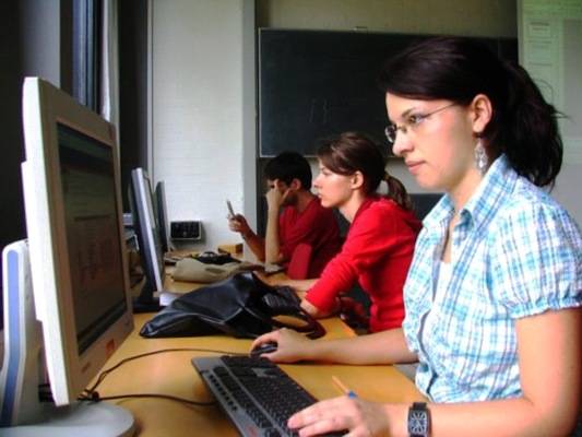 Pénzjutalom és támogatás a végzősöknek