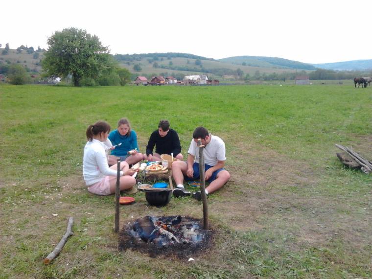 Ifjúsági majális Benedek-mezőn