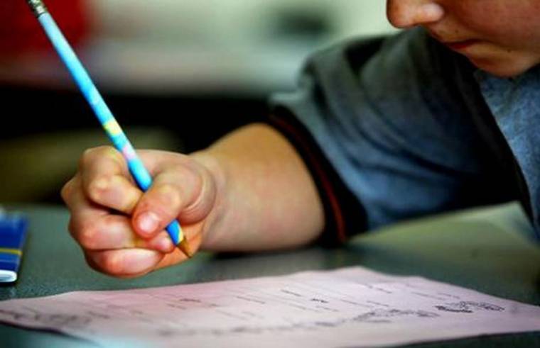 Négy sepsiszentgyörgyi roma diák részesül ösztöndíjban