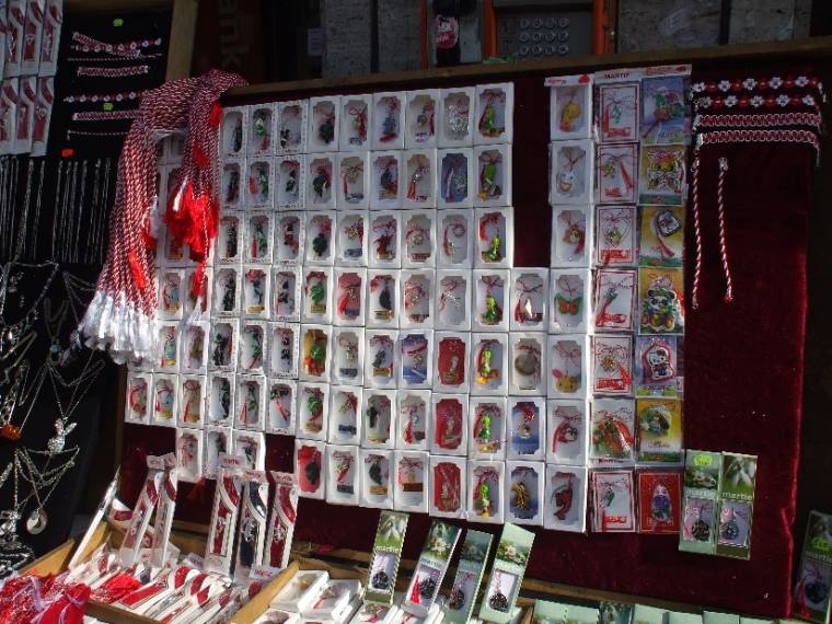 Magyar nők is viselnek márciuskát?