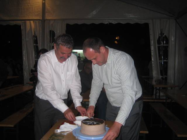 Torta a fiataloktól