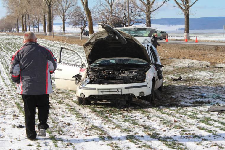Halálos autóbaleset taxival