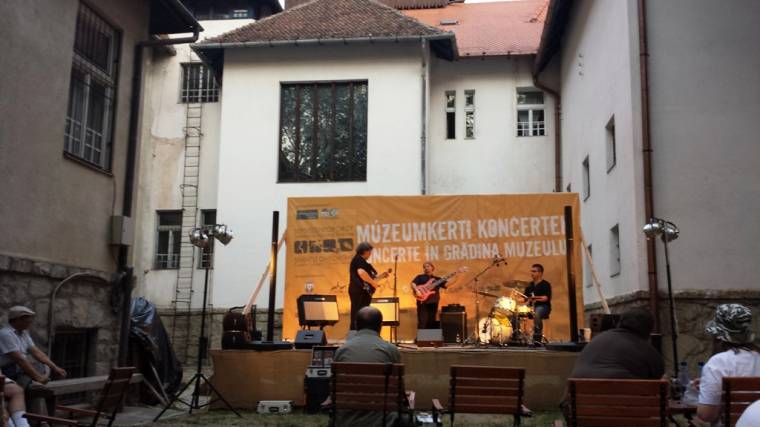 Sepsiszentgyörgyön koncertezett a Babos Gyula Trió