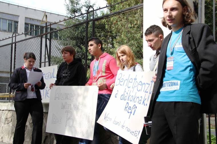 Tiltakozásra készülnek a diákok Háromszéken