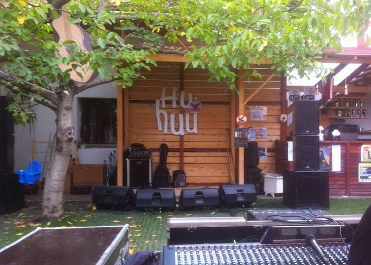 Bezárják a Huhuu kávézót