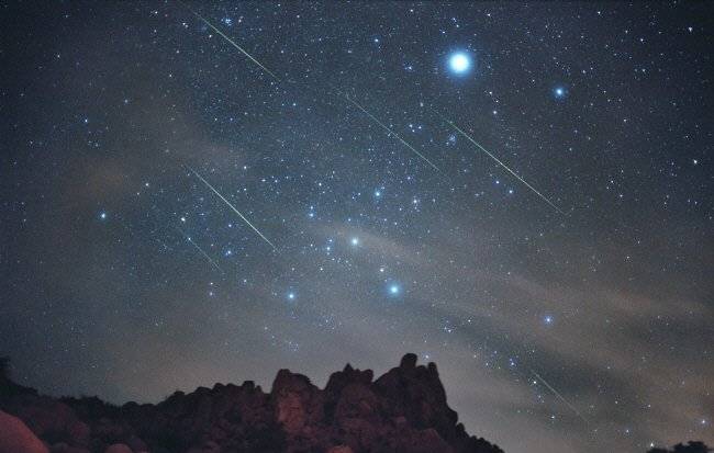 Látványos csillaghullás következik