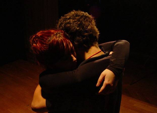 Édes-keserű performansz Sepsiszentgyörgyön